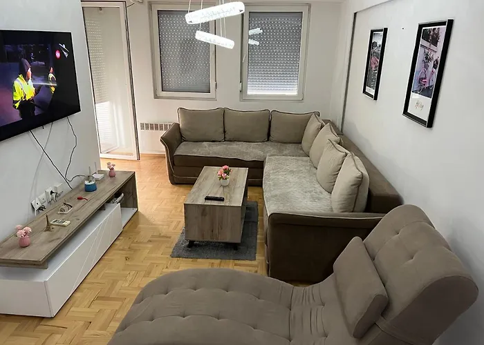 Marsovacha Apartment