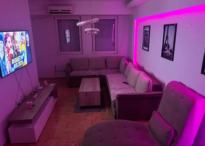 Marsovacha Apartment